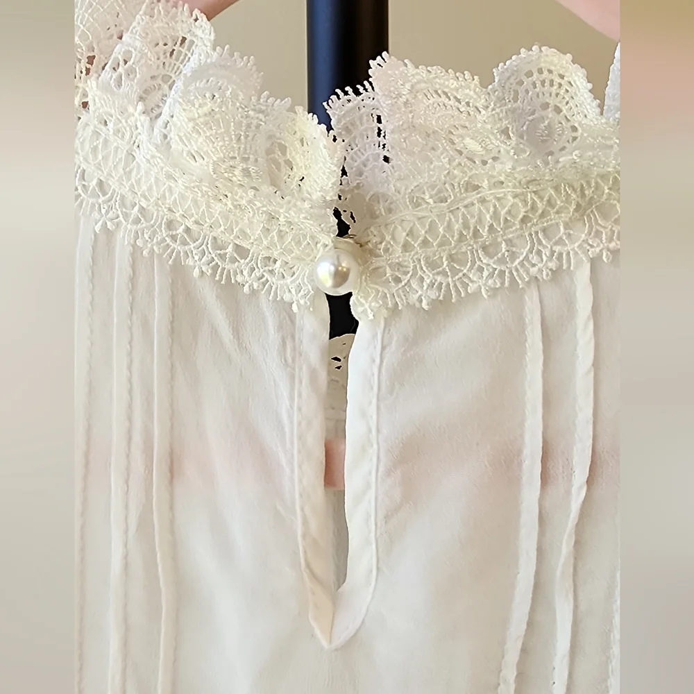 Anthropologie Cream Lace Blouse - Picture 4 of 5
